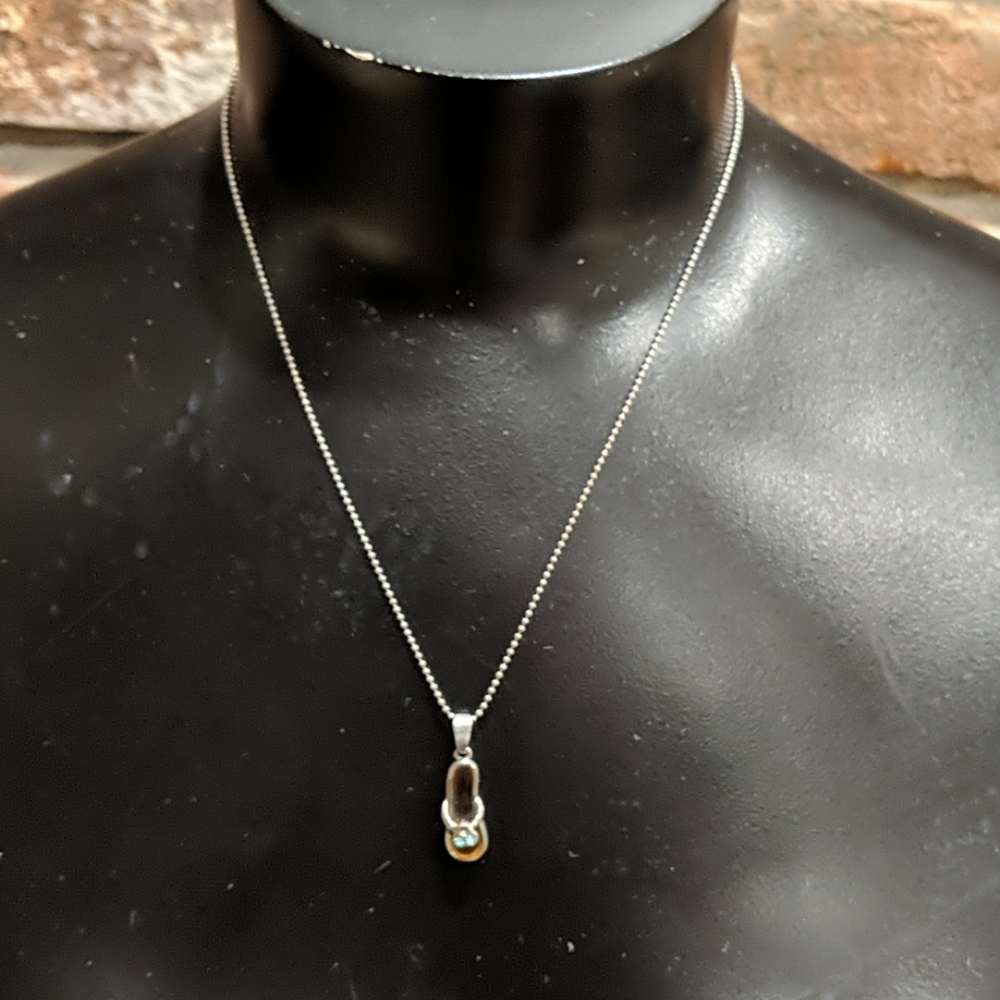 Cute flip flop pendant and chain
